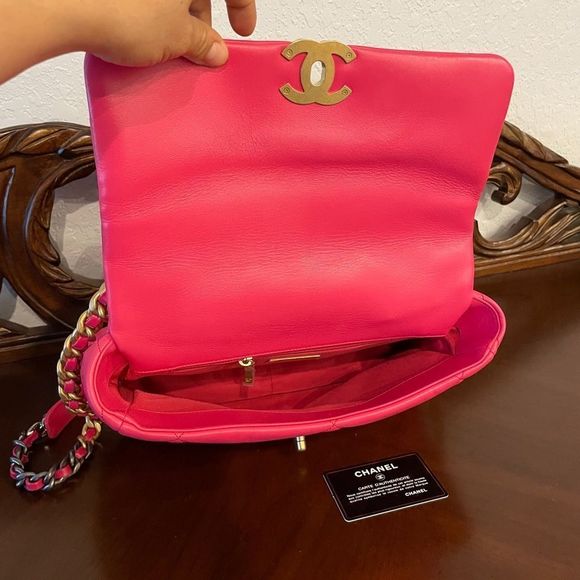 Chanel 19 Flap Large Neon Pink Chain Bag Handbag Shoulder CC Quilted - Picture 11 of 17